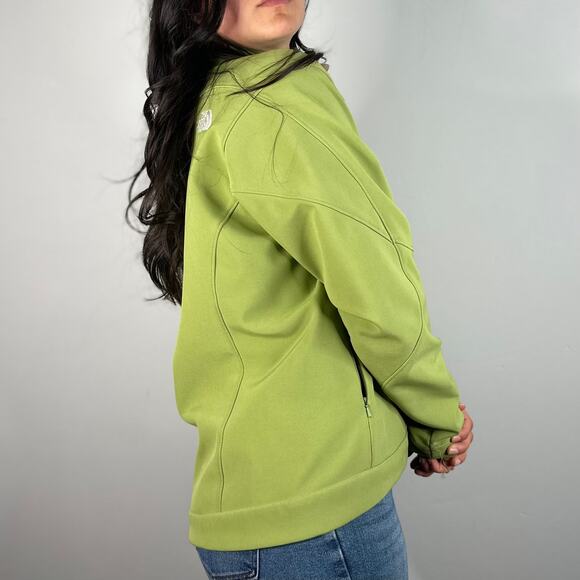 The North Face Green Apex Softshell Jacket - Picture 4 of 11